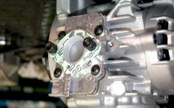 MAKE SURE THAT THE PRESSURE HOLE ON THE GASKET IS NOT PLUGGED.