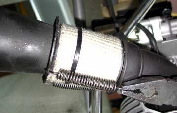 1 INSTALL THE FLEXIBLE (L= 65mm FLEXIBLE COMPLETELY CLOSED) AND THE EXHAUST HEADER (SEE FIG.