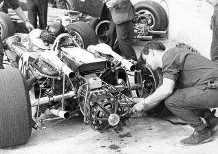Predictably, the same engine lasted less than 50 miles of practice in Clark s car for the next and final round of the 1966 World Championship in Mexico, and gear selection problems eliminated the