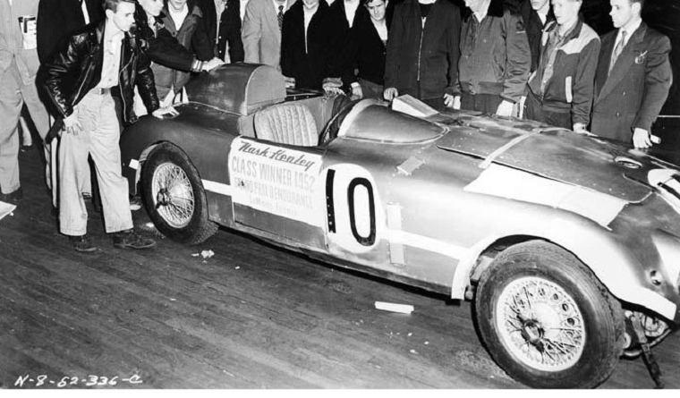 They looked completely different from the production Nash-Healeys, none of which ever competed at the Le Mans or in the Mille Miglia.