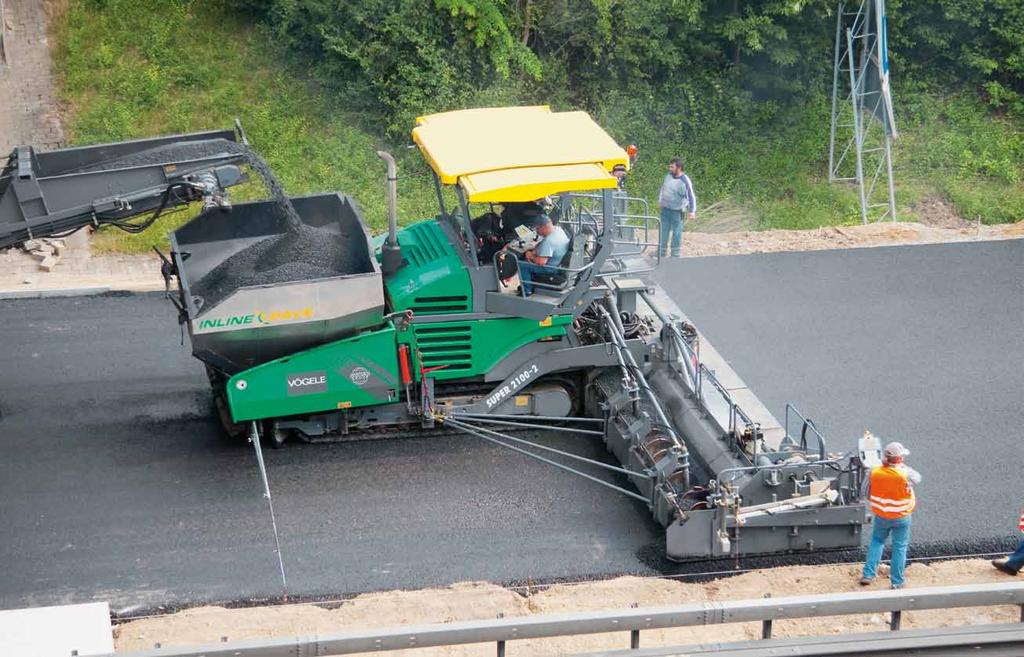 At a Glance Powerful, Economical, Low-Noise SUPER 2100-2 At a Glance Maximum pave width 13m Laydown rate up to 1,100 tonnes/h Maximum layer thickness 30cm Transport width 2.