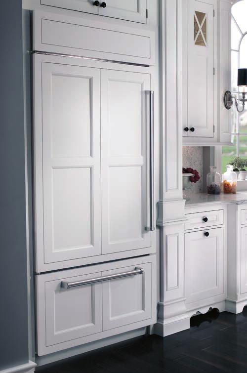 UILT-IN REFRIGERTION uilt-in Design Options FRMED For the classic Sub-Zero look, choose framed custom door panels that contrast with the stainless steel full-length handles and louvered grille