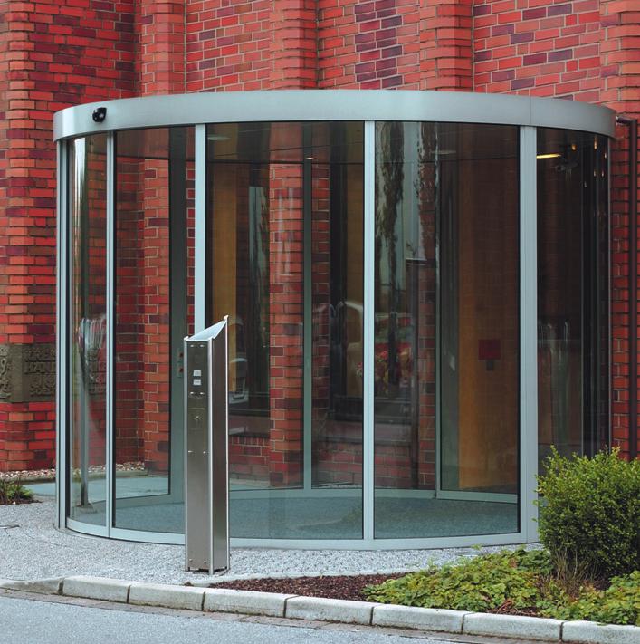 compactmaster CMR / CMR-F curved sliding door Rounded out sliding door with a revolving appearance Absolutely sophisticated as an arch or complete circle A curved sliding door combines the generous