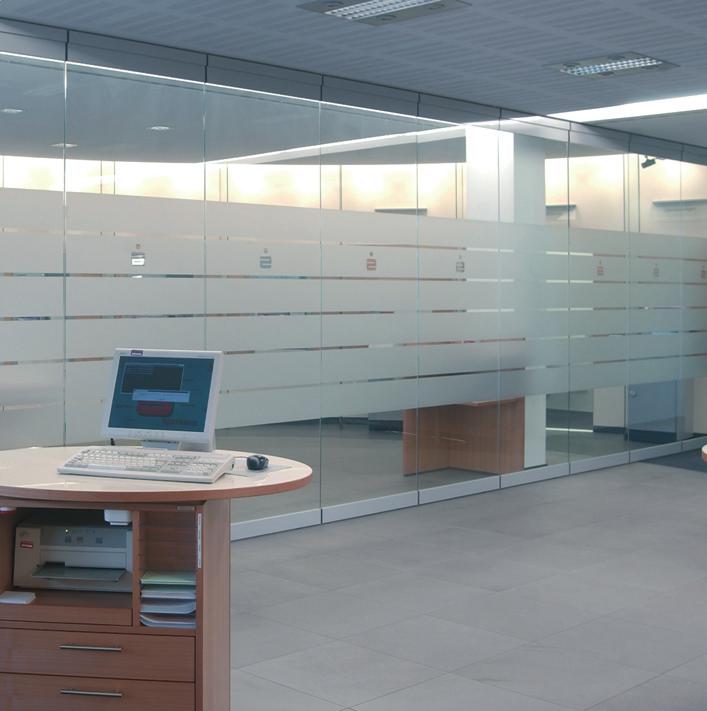 shopmaster GSW-A all-glass system Comfort and safety with automatically driven elements Exclusive and convenient The automatic all-glass sliding partition system shopmaster GSW-A offers a wide