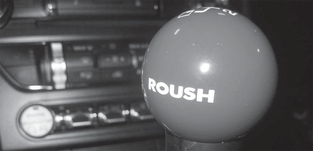 2015+ Mustang Shift Ball Installation Instructions P/N: 421906 (R1315-7213 BLK) P/N: 421907 (R1315-7213 WHT) Important Note: Before installing your ROUSH Performance Product, please read the