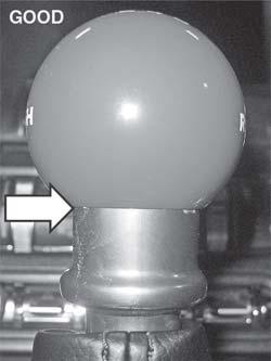 shift lever. If necessary, use the mat to improve grip on the shift ball and prevent your hands from slipping.