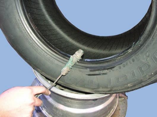 Tire and Wheel Service 1157 RUBBER LUBRICANT Radial tire sidewalls are flexible and their tire beads are designed with a close tolerance for a tight fit to the rim.