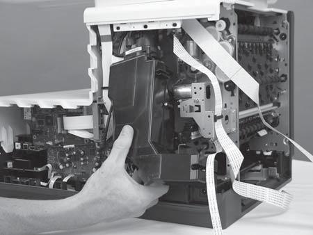 CAUTION: Avoid placing the assembly on any surface with the duct opening and