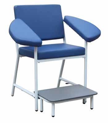 Widely used in pathology centres, these chairs have an elevated seat and an integrated step-up stool. The patient sits at a comfortable height for the care giver.