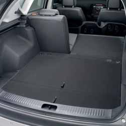 The cee d hatchback has a stunningly spacious 340 litre luggage compartment.