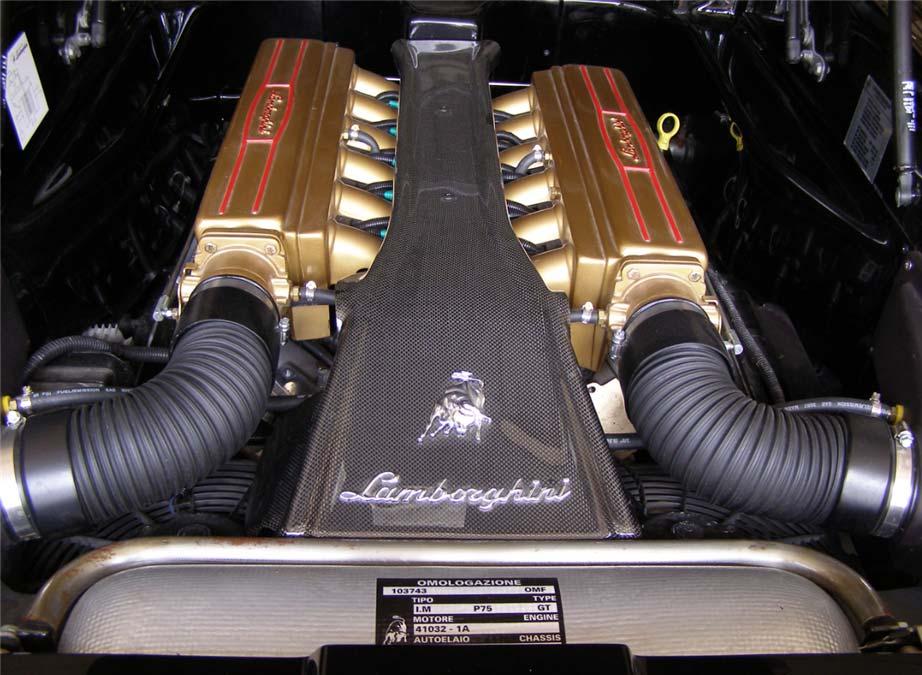Engine Cover painted as Special Edition Version Engine Cover Carbon Fiber Center Lamborghini