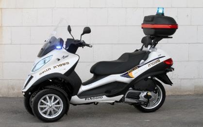 POLICE OF ARGENTUIL (Piaggio Xevo