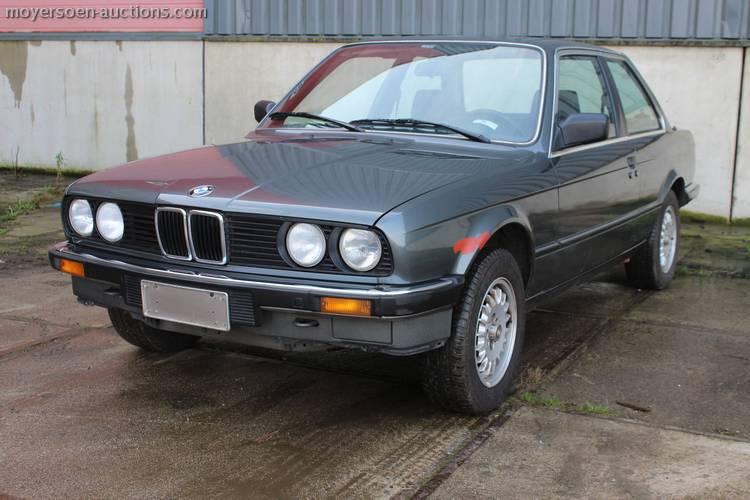 9 1986 BMW 318i 840 Transmission: Automatic Mileage read: 158477km. 1st registration: 20/06/1986 Colour: Grey Engine: 1800cc.