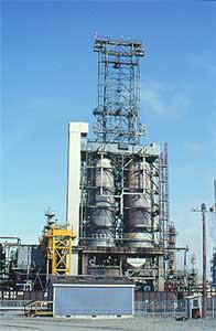 Coking Units Still more processing can be accomplished with the heaviest residue from the distillation process.