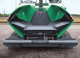Two cylinders per side provide smooth operation. Sloped inner design of the hopper for an optimal flow of material to prevent segregation. Hassle-free truck exchange due to 24 in.