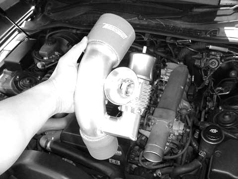 Install your Turbosmart BOV onto the adaptor by following the instructions included with the BOV. Clearance Step 19.