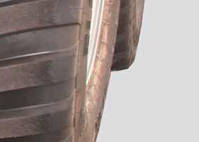 8 sh t / 18 t Permissible total weight 22 sh t/ 20 t Tyres