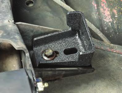Step Two: Install Mounting Brackets Figure 3 Figure 4 Figure 3: 97-06 Wrangler (TJ) Step Two: Install Mounting Brackets