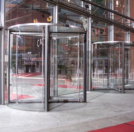 four-wing revolving door with night