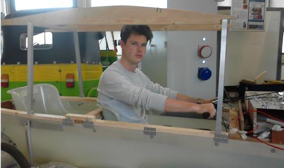 Conclusion ADDENDUM: F2E for two electric at Ghent University. Ultralight closed vehicle under construction, (master student 1m90) Side windows are not yet mounted in. Vehicle about 140 kg.