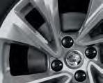 multi-spoke alloy wheels 215/50 R 17 tyres Emergency tyre inflation kit (in lieu of spare wheel) l l 17-inch silver-effect twin-spoke alloy wheels 215/50 R 17 tyres Emergency tyre inflation kit (in