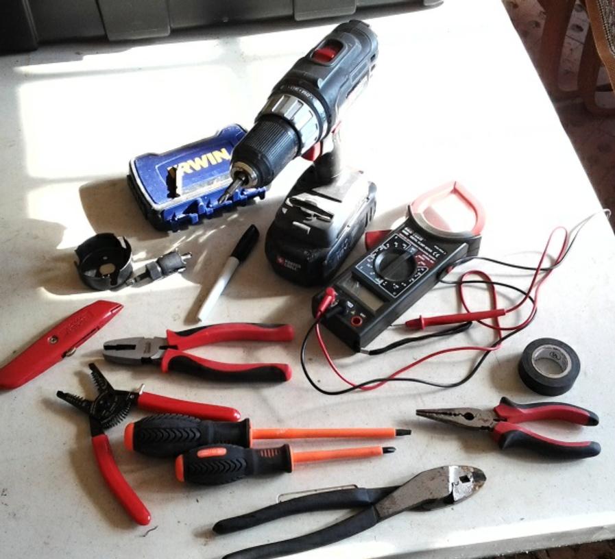 Step 1: Assemble the Components and Tools Tools Required: - Electric Drill - Razor Knife - Crimping Tool - Wire Strippers -