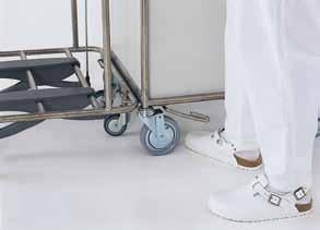 Linkable Ward Carts Ward carts and linen hampers are now linkable and available as detachable models.