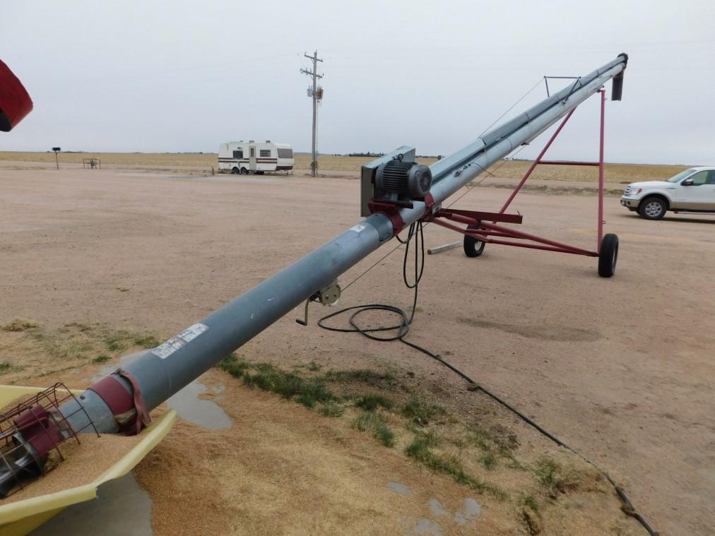Auger: 40 ft., pto.