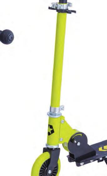 NEW LEISURE NEW LEISURE 13981 CIRCLE PLATE SCOOTER 200MM WITH KICK STAND OPEN SIZE: 90X36X101CM FOLDED SIZ: 87X11X41.5CM PEDAL: ALU 56.