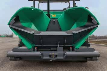 Easy feeding with mix thanks to low material hopper, wide hopper sides and sturdy rubber baffles fitted to the hopper front.