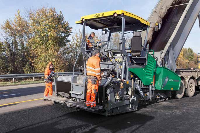 Large Material Hopper, Easy Feed with Mix Prime Paving Quality Due to Perfect Material Handling The large material hopper holding 13t is amply Large oscillating push-rollers for