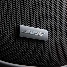 4 BOSE PREMIUM AUDIO SYSTEM The optional Bose eight-speaker system with subwoofer is engineered to give you the realism and presence of a live performance.