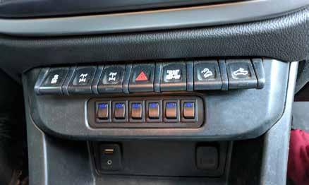 COLORADO HOUSING Chevy Colorado '17-'19 S-TECH 6 Switch System Six (6) Dual LED Rocker Switches Eight