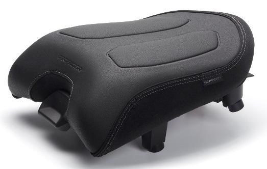 your unit TRACER 900 / GT COMFORT SEAT PASSENGER B5C-F4750-B0-00 CHF 195. Providing extra comfort on your journeys for your passenger. TRACER 900 / GT COMFORT SEAT - HEATED B5C-F4710-C0-00 CHF 485.