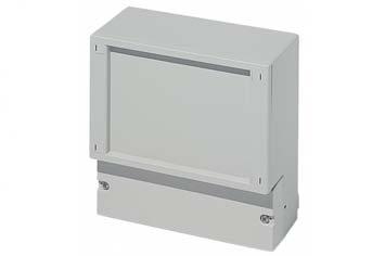 Crystal-clear lid, hinged, with snap lock; IP 65