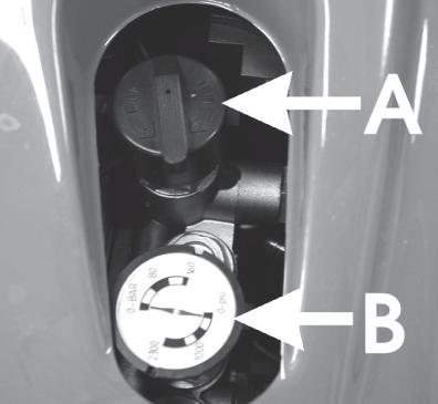 Follow the same procedure as for the cold wash, but switch the burner ON once the pump has been switched ON, by pressing the rocker switch on the side of the unit, denoted by the symbol to I (ON).