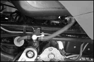 FUEL HOSE Inspect the fuel hose for damage and fuel leakage.