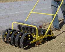 Ideal in open fields The JPH seeder is ideal for sowing in open fields. Each seeding unit reacts independently to soil variations.