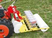 Chassis width: 60 cm The heavy duty version The JP6 Manual 5 to 7 row seeder The JP6 is a manual seeder comprising a 60 cm wide fixed chassis.