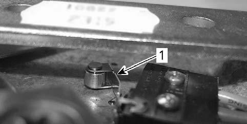 If the lever is straight, the mechanism is in good condition. Reinstall the throttle/shifter control.