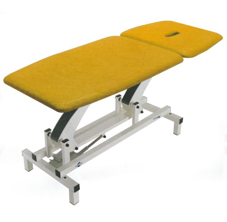 Accessibility: the laterally open frame permit the access with patient lifting system or trolleys for electrotherapy equipment up to 26 of encumbrance. Available in eight elegant colors.