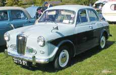 Wolseley 1500 mark 2 Issigonis-inspired cars Introduced in May 1960, the Fifteen Hundred mark 2 now had hidden bonnet and boot hinges,