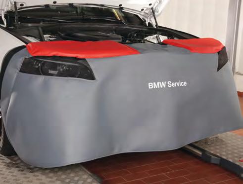 Front Cover BMW Service Safety BMW O/N 8147 2 408 965 The front cover protects the front end of all BMW models against damages and stains during repair and maintenance.