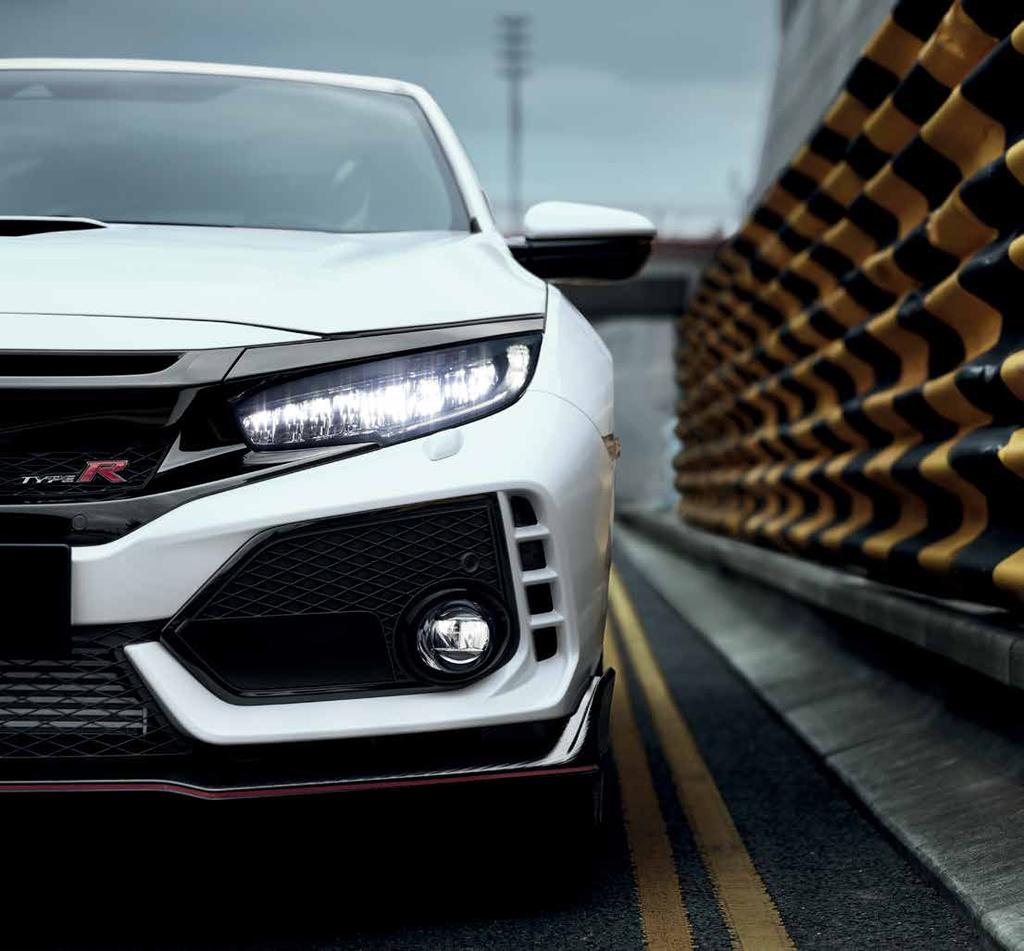 RACING DNA The new Civic Type R is a car only Honda could make. It reflects our unique thinking, our drive for constant reinvention, re-evaluation and relentless pursuit of better.