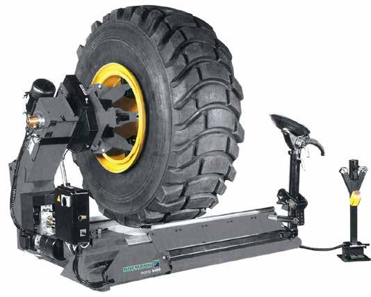 Truck tyre changer monty 4400 Rugged chuck design, double reinforced frame allowing to handle wheels of up to 1500 kg, control unit with switch to control two operations simultaneously, 2 chuck