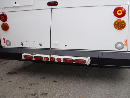 18-500.00/ 9 TOWING LIGHTS 1. Affix safety towing lights to the rear of the bus as required by regulation. See Figure 14. 2.