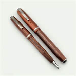 ..a few of the Esterbrook pens have new old stock nibs!