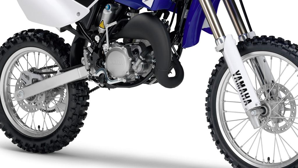 And with its close-ratio 6-speed gearbox, the YZ85/LW rider can extract optimum efficiency from the highly-tuned engine.