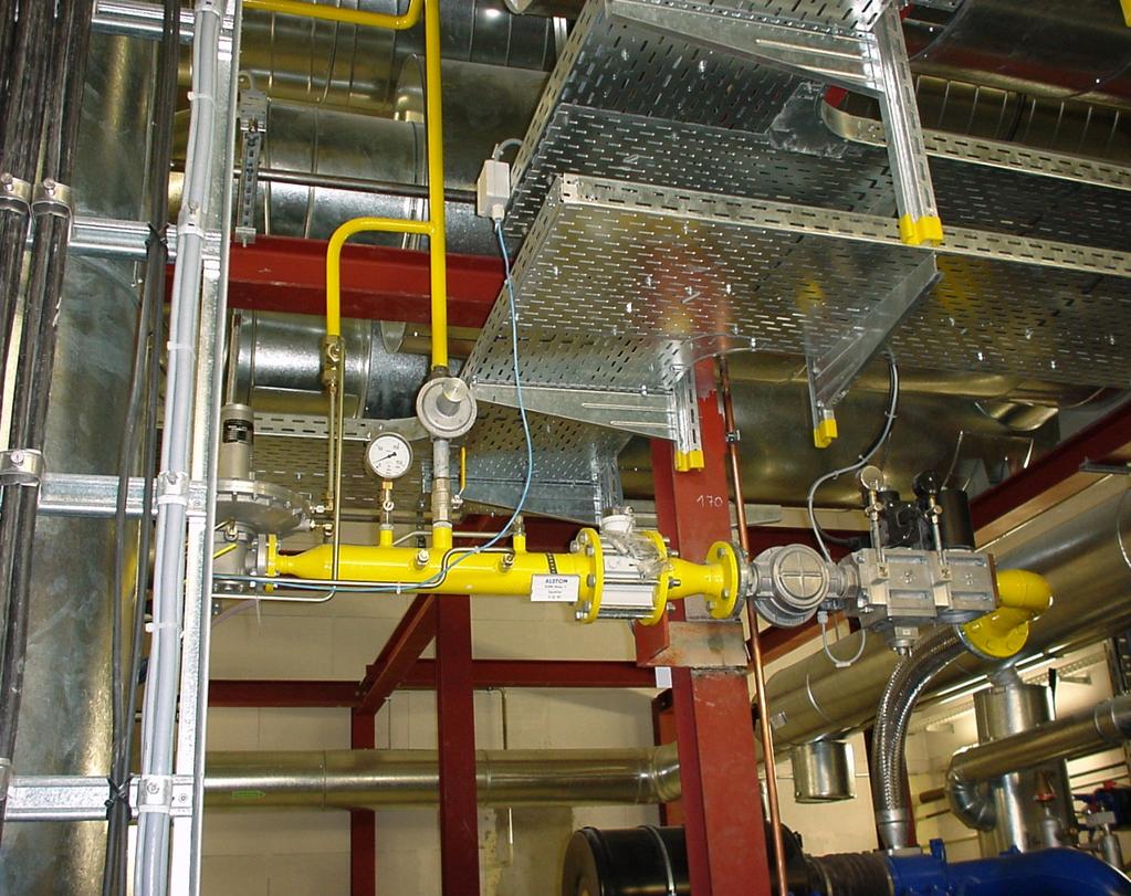 devices are already connected inside the units. Fig. 7.5 shows a pre-pressure control line, which does not fulfil this requirement as the blow-off and breather lines are connected to one common line.