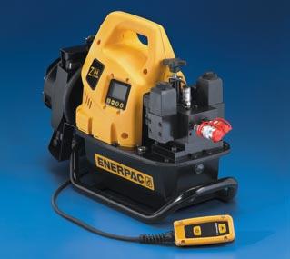 ZU4T Series, Electric Torque Wrench Pumps Hydraulic Technology Worldwide ZU4204TE-EHK Tough, Dependable and Innovative Twin 3,5:1 Safety Hoses Use only Enerpac THC- series twin 3,5:1 safety hoses